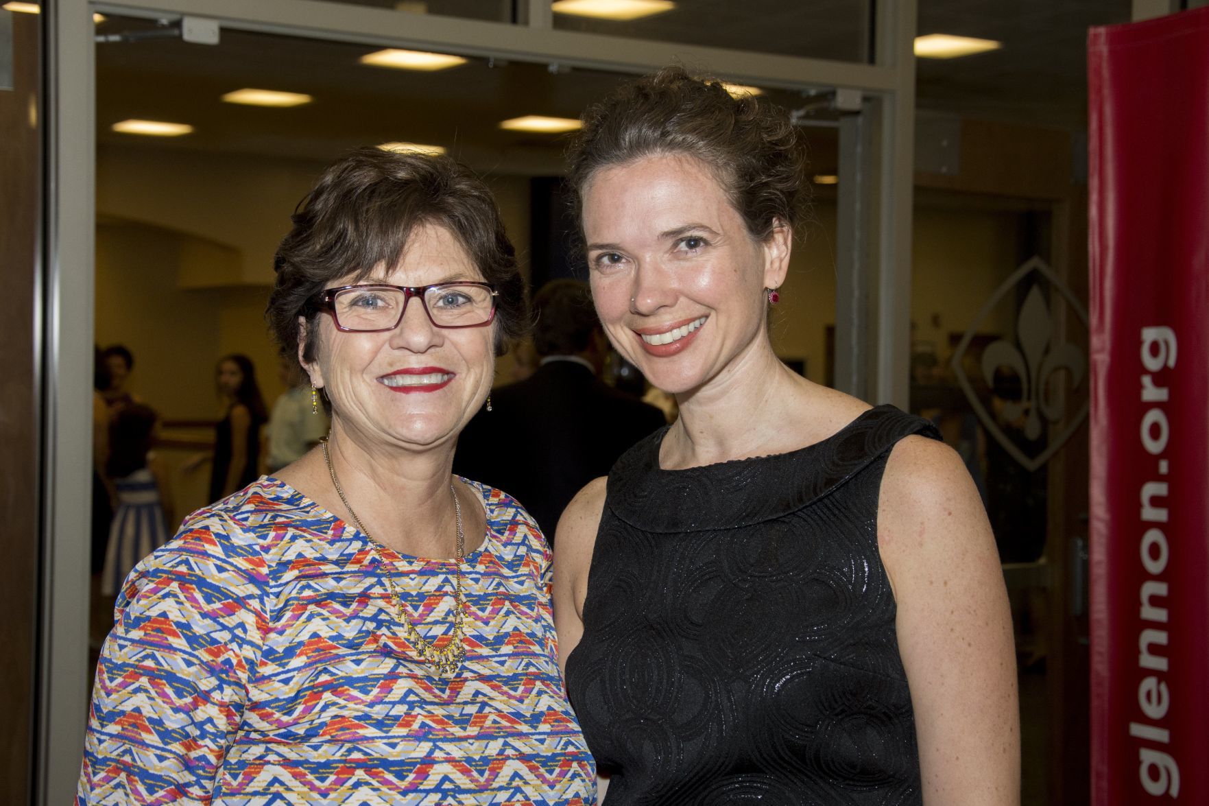 Michelle Hawk, Amy Shaw